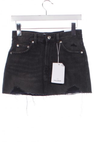 Пола Pull&Bear, Размер XS, Цвят Черен, Цена 46,00 лв.