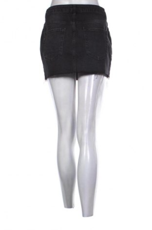 Φούστα Pull&Bear, Μέγεθος S, Χρώμα Μαύρο, Τιμή 8,99 €
