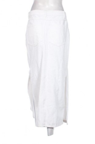 Пола Sinsay, Размер M, Цвят Бял, Цена 29,00 лв.