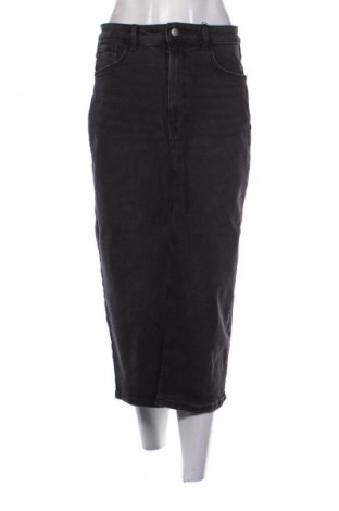 Sukně Sinsay, Velikost M, Barva Černá, Cena  229,00 Kč