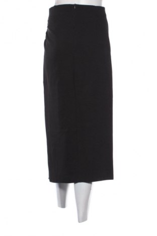 Пола Stradivarius, Размер S, Цвят Черен, Цена 23,00 лв.