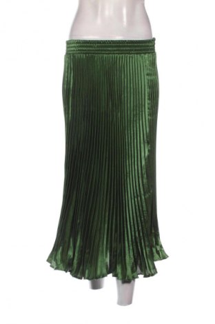 Пола Unbranded, Размер S, Цвят Зелен, Цена 15,99 лв.