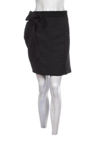 Пола Unbranded, Размер XL, Цвят Черен, Цена 19,00 лв.