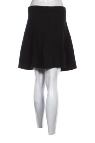 Пола Unbranded, Размер M, Цвят Черен, Цена 12,99 лв.