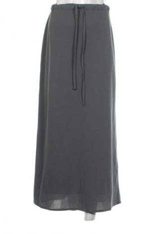 Пола Unbranded, Размер M, Цвят Сив, Цена 23,06 лв.