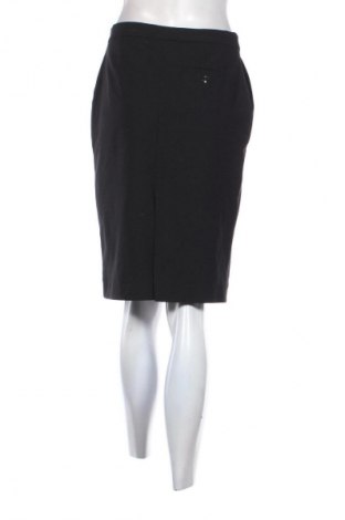 Пола Unbranded, Размер S, Цвят Черен, Цена 19,00 лв.