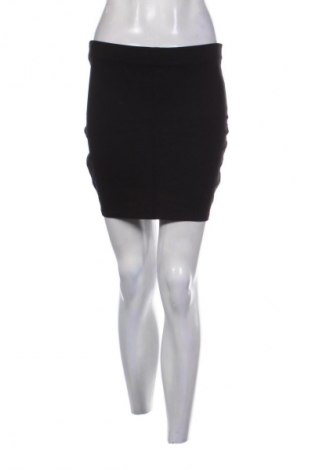 Пола Unbranded, Размер S, Цвят Черен, Цена 19,00 лв.