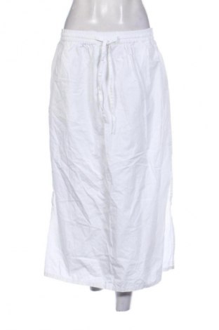 Пола Unbranded, Размер S, Цвят Бял, Цена 35,94 лв.