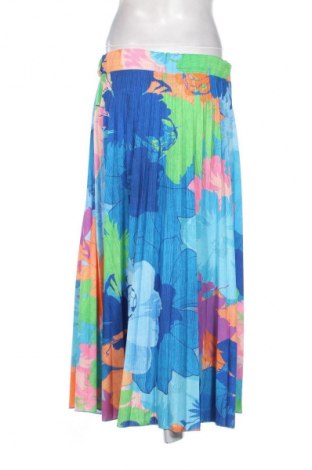 Пола Unbranded, Размер M, Цвят Многоцветен, Цена 23,00 лв.