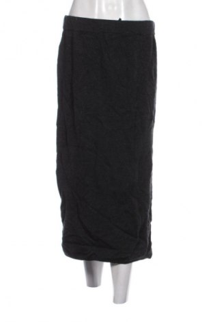 Пола Unbranded, Размер M, Цвят Сив, Цена 24,99 лв.