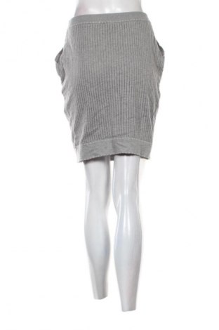 Пола Unbranded, Размер S, Цвят Сив, Цена 14,99 лв.