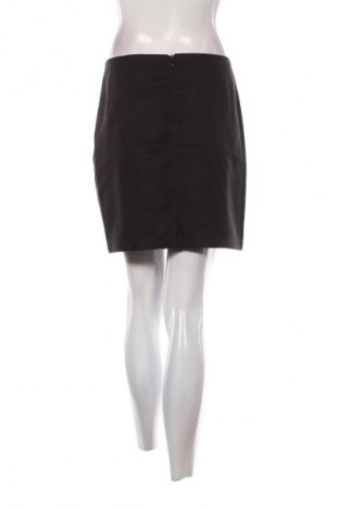 Пола Unbranded, Размер S, Цвят Черен, Цена 19,00 лв.