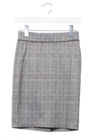 Пола Unbranded, Размер XS, Цвят Многоцветен, Цена 15,99 лв.