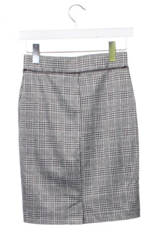 Пола Unbranded, Размер XS, Цвят Многоцветен, Цена 15,99 лв.