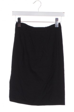 Пола Unbranded, Размер XS, Цвят Черен, Цена 13,99 лв.