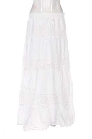 Пола VILA, Размер M, Цвят Бял, Цена 15,52 лв.