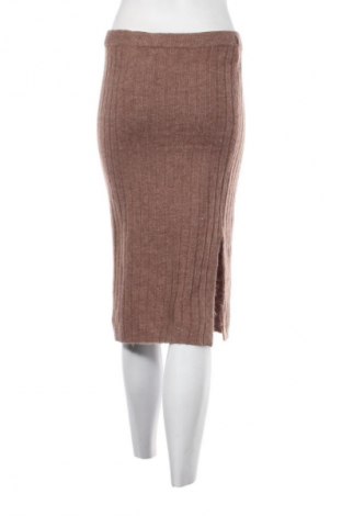 Пола Vero Moda, Размер M, Цвят Кафяв, Цена 32,99 лв.