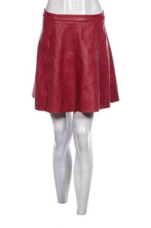 Пола Vero Moda, Размер S, Цвят Червен, Цена 13,99 лв.