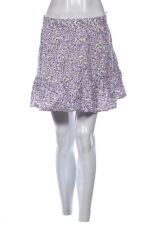 Пола Vero Moda, Размер M, Цвят Многоцветен, Цена 7,99 лв.