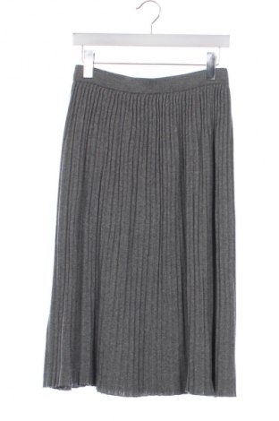 Пола Weekend Max Mara, Размер XS, Цвят Сив, Цена 288,83 лв.