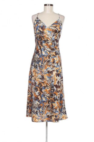 Рокля Abercrombie & Fitch, Размер M, Цвят Многоцветен, Цена 48,88 лв.