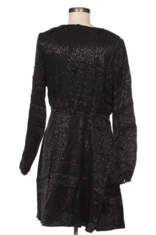 Šaty  About You, Velikost L, Barva Vícebarevné, Cena  1 169,00 Kč