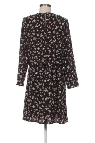 Šaty  About You, Velikost L, Barva Vícebarevné, Cena  342,00 Kč