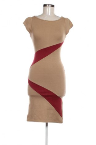 Рокля Adrom, Размер S, Цвят Многоцветен, Цена 54,34 лв.