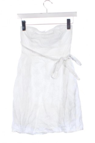 Рокля Amisu, Размер XS, Цвят Бял, Цена 29,00 лв.