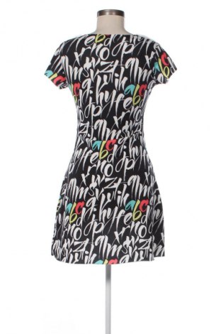 Рокля Angie, Размер S, Цвят Многоцветен, Цена 32,99 лв.