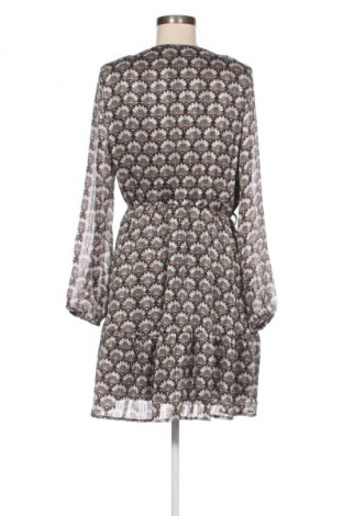 Sukienka Answear, Rozmiar L, Kolor Kolorowy, Cena 124,92 zł
