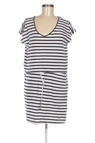 Рокля Beloved, Размер M, Цвят Многоцветен, Цена 29,15 лв.