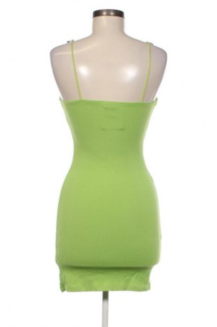 Šaty  Bershka, Veľkosť S, Farba Zelená, Cena  14,83 €