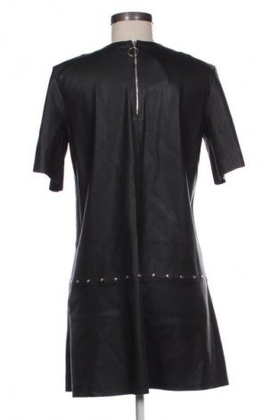 Sukienka Bershka, Rozmiar M, Kolor Czarny, Cena 124,92 zł