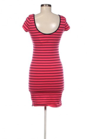 Šaty  Bershka, Velikost M, Barva Vícebarevné, Cena  367,00 Kč