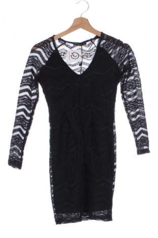 Ruha Bershka, Méret S, Szín Fekete, Ár 6 129 Ft