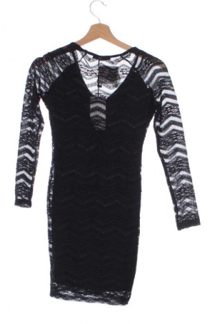 Ruha Bershka, Méret S, Szín Fekete, Ár 6 129 Ft