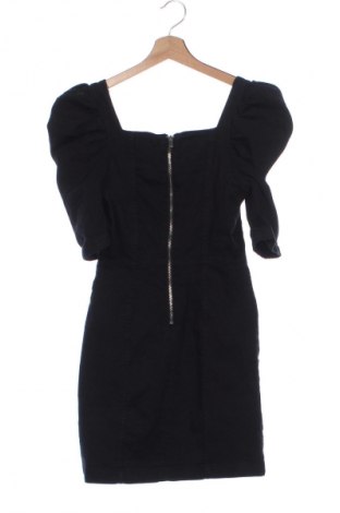 Kleid Bershka, Größe S, Farbe Schwarz, Preis 14,83 €