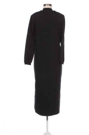 Sukienka Bewear, Rozmiar M, Kolor Czarny, Cena 232,99 zł