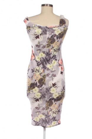 Рокля Boohoo, Размер M, Цвят Многоцветен, Цена 29,00 лв.