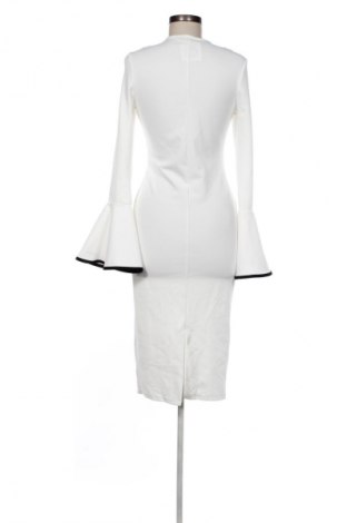 Рокля Boohoo, Размер L, Цвят Бял, Цена 38,99 лв.