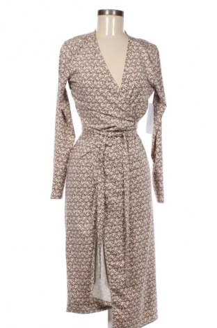 Рокля Bubbleroom, Размер L, Цвят Многоцветен, Цена 46,00 лв.