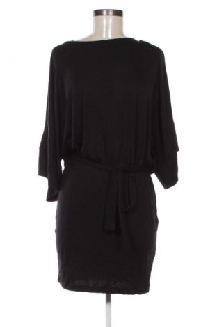 Рокля Buffalo, Размер M, Цвят Черен, Цена 109,99 лв.