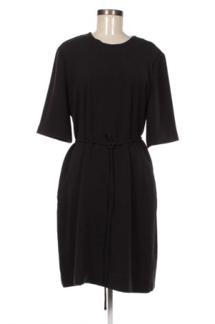 Kleid Calvin Klein, Größe XL, Farbe Schwarz, Preis € 189,99