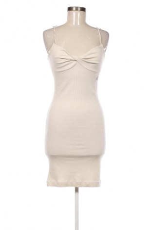 Рокля Calvin Klein Jeans, Размер S, Цвят Екрю, Цена 68,02 лв.