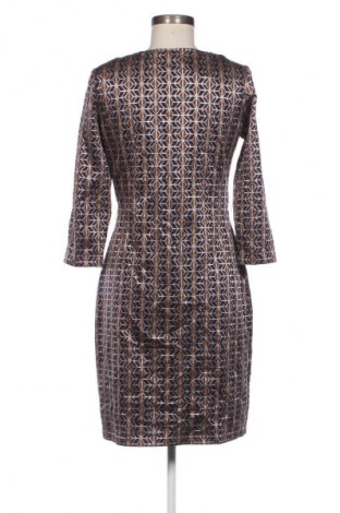 Рокля Caroline Biss, Размер M, Цвят Многоцветен, Цена 37,99 лв.