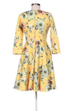 Рокля Closet London, Размер M, Цвят Многоцветен, Цена 62,99 лв.