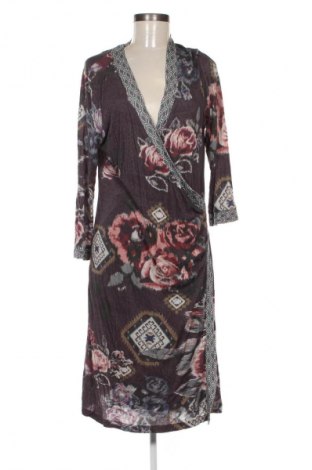 Рокля Cream, Размер XL, Цвят Многоцветен, Цена 82,11 лв.