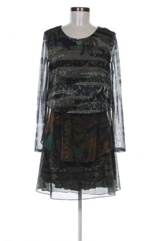 Рокля Desigual, Размер M, Цвят Многоцветен, Цена 82,00 лв.