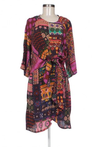 Рокля Desigual, Размер XL, Цвят Многоцветен, Цена 189,99 лв.